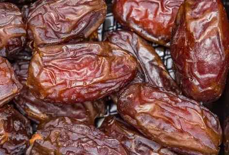 تصویر 4 از خرما خاصویی شاهزاده با ظاهر جذاب و خوش خوراک